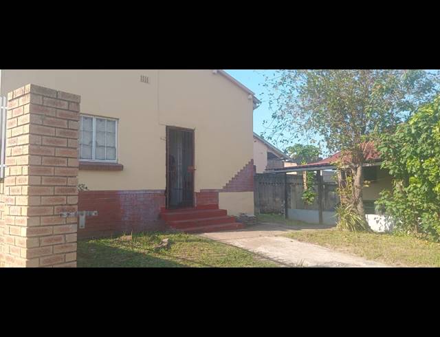4 BEDROOM FREESTANDING FOR SALE IN STANGER CENTRAL